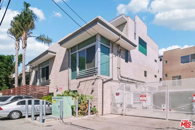 717 N Highland Avenue 13, Los Angeles, CA 90038 — photo 46 of 46