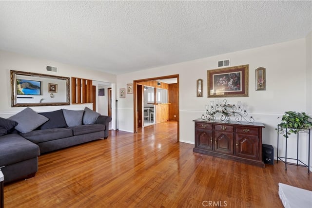 2195 Spencer Avenue, Pomona, CA 91767 — photo 7 of 40