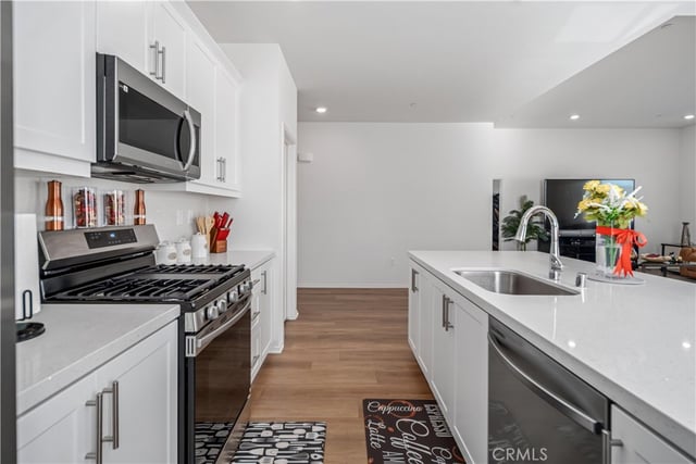 45628 E Rachel Avenue, Lancaster, CA 93535 — photo 13 of 36