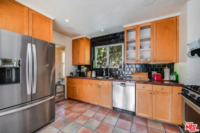 16177 Alcima Avenue, Pacific Palisades, CA 90272 — photo 17 of 34