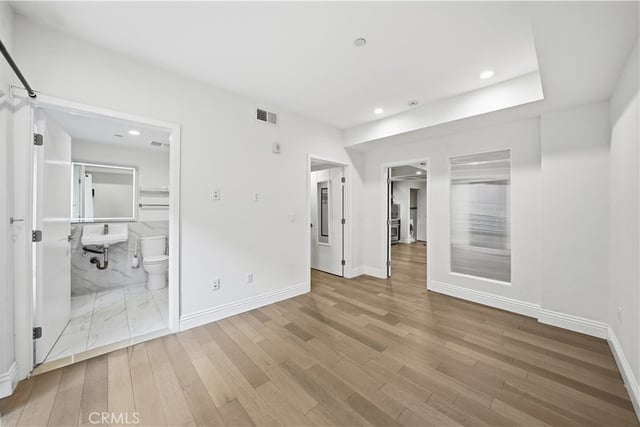 2939 Leeward Avenue 311, Los Angeles, CA 90005 — photo 11 of 27