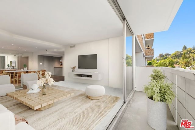 8787 Shoreham Drive 503, West Hollywood, CA 90069 — photo 3 of 26