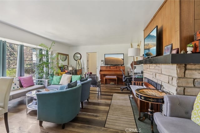 8345 Kester, Panorama City, CA 91402 — photo 10 of 45