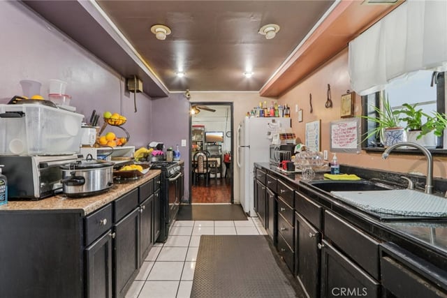 8345 Kester, Panorama City, CA 91402 — photo 19 of 45