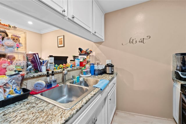 7035 Woodley 205, Van Nuys, CA 91406 — photo 7 of 26