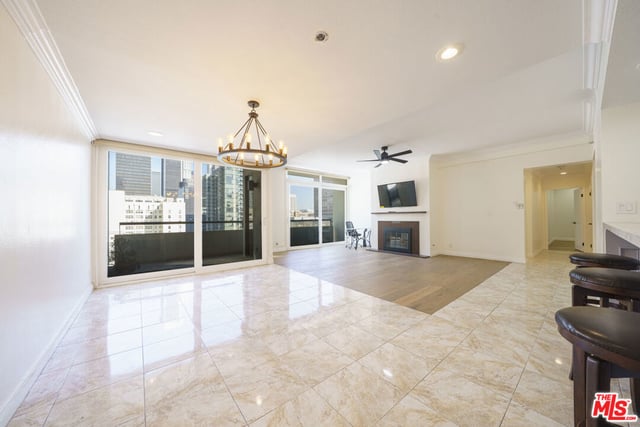 600 W 9th Street 1502, Los Angeles, CA 90015 — photo 9 of 37