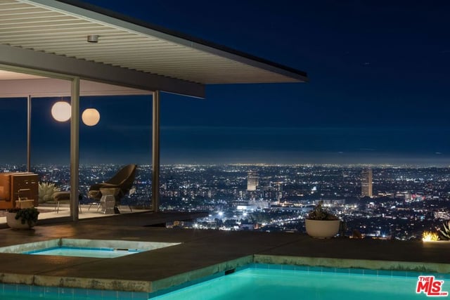 1635 Woods Drive, Los Angeles, CA 90069 — photo 3 of 22