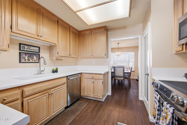 3429 Rio Hato Court, Camarillo, CA 93010 — photo 10 of 31