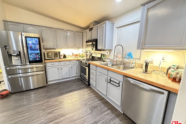 4201 Topanga Canyon Boulevard 28, Woodland Hills, CA 91364 — photo 7 of 39