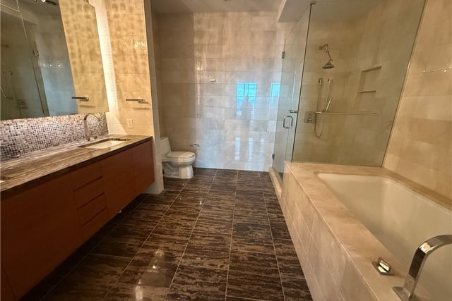 900 W Olympic Boulevard 41F, Los Angeles, CA 90015 — photo 13 of 25