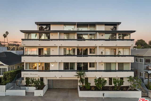 2221 Ocean Avenue 101, Santa Monica, CA 90405 — photo 3 of 26