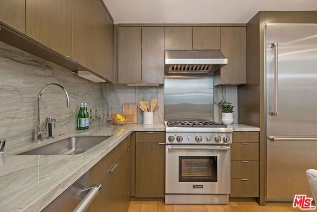 1705 Ocean Ave #107, Santa Monica, CA 90401 — photo 13 of 66