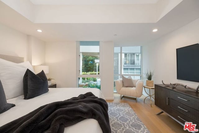 1705 Ocean Ave #107, Santa Monica, CA 90401 — photo 25 of 66