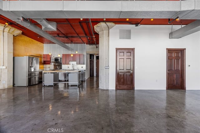 315 E 8th 401, Los Angeles, CA 90014 — photo 15 of 43