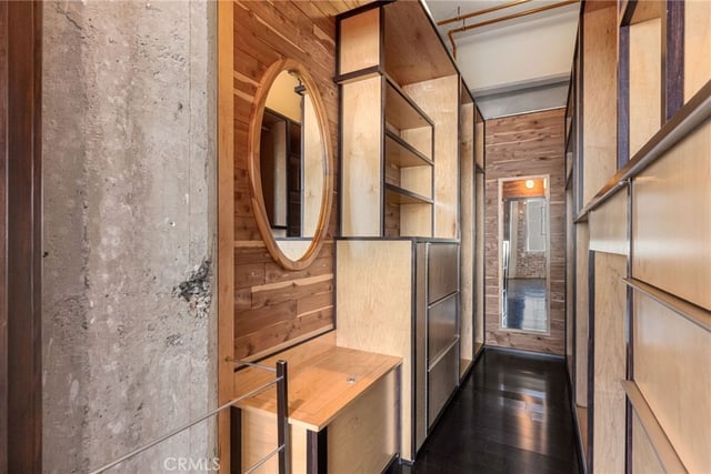 315 E 8th 401, Los Angeles, CA 90014 — photo 23 of 43