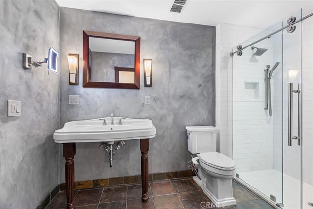 315 E 8th 401, Los Angeles, CA 90014 — photo 28 of 43