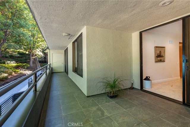 4774 Park Encino 206, Encino, CA 91436 — photo 15 of 27