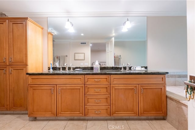 4774 Park Encino 206, Encino, CA 91436 — photo 19 of 27