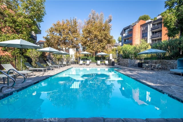 4774 Park Encino 206, Encino, CA 91436 — photo 26 of 27