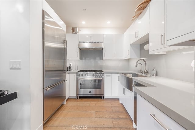 2239 Laurel Canyon, Los Angeles, CA 90046 — photo 10 of 35