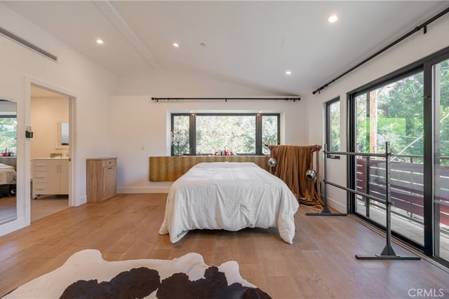2239 Laurel Canyon, Los Angeles, CA 90046 — photo 22 of 35