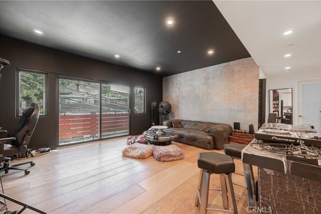 2239 Laurel Canyon, Los Angeles, CA 90046 — photo 5 of 35