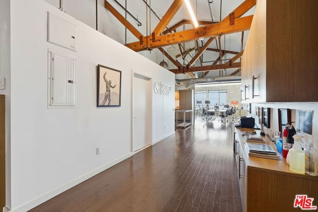 530 S Hewitt Street 533, Los Angeles, CA 90013 — photo 11 of 57