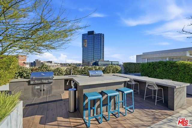 530 S Hewitt Street 533, Los Angeles, CA 90013 — photo 38 of 57