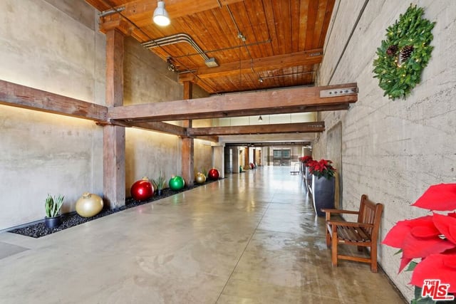 530 S Hewitt Street 533, Los Angeles, CA 90013 — photo 48 of 57