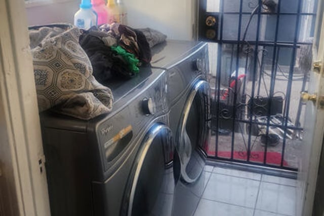 742 E 84th Place, Los Angeles, CA 90001 — photo 5 of 8