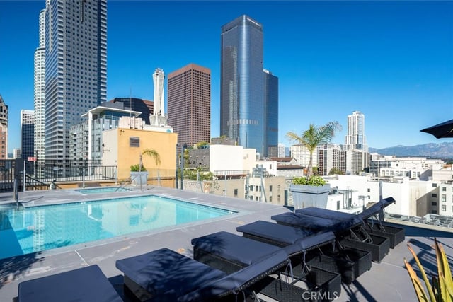 312 W 5th 907, Los Angeles, CA 90013 — photo 22 of 29