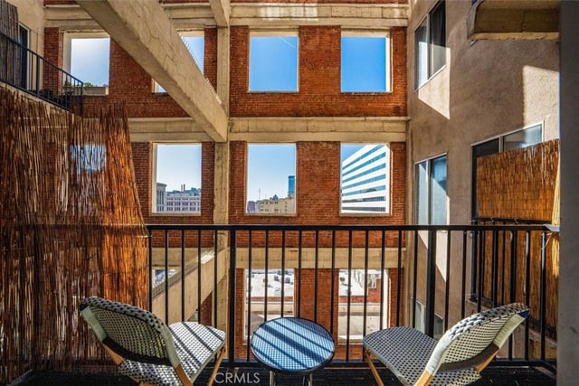 312 W 5th 907, Los Angeles, CA 90013 — photo 27 of 29