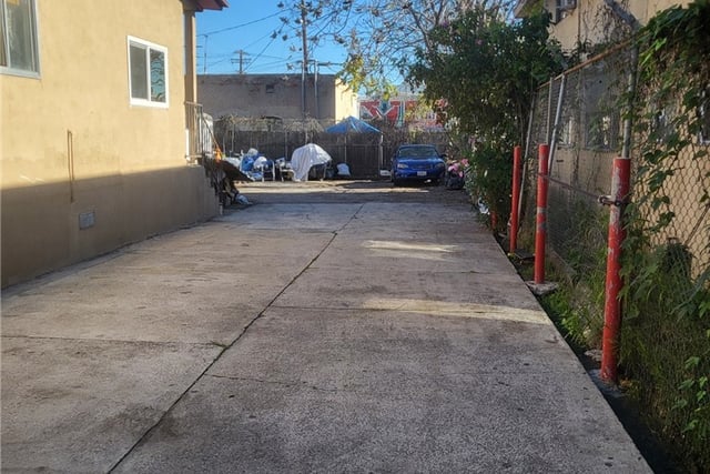 346 N Fickett Street, Los Angeles, CA 90033 — photo 2 of 12