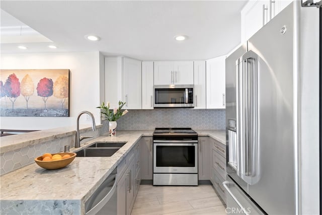 700 E Ocean Boulevard 3003, Long Beach, CA 90802 — photo 7 of 35