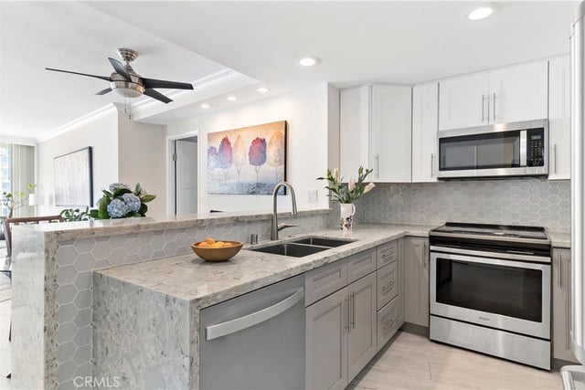 700 E Ocean Boulevard 3003, Long Beach, CA 90802 — photo 8 of 35