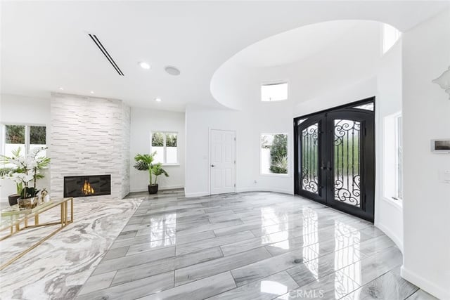 5157 Avenida Oriente, Tarzana, CA 91356 — photo 14 of 69