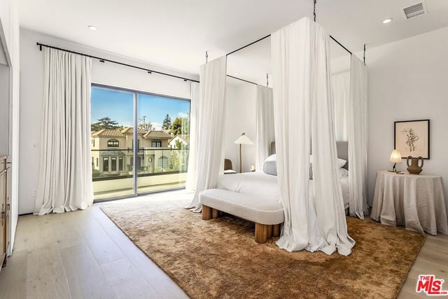 324 S Medio Drive, Los Angeles, CA 90049 — photo 17 of 30