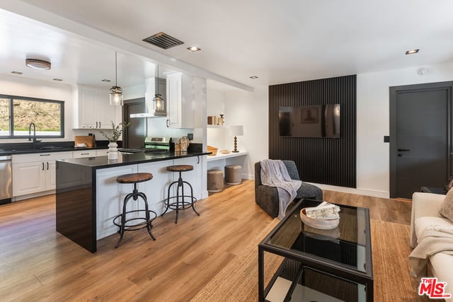 6427 Tahoe Drive, Los Angeles, CA 90068 — photo 10 of 41