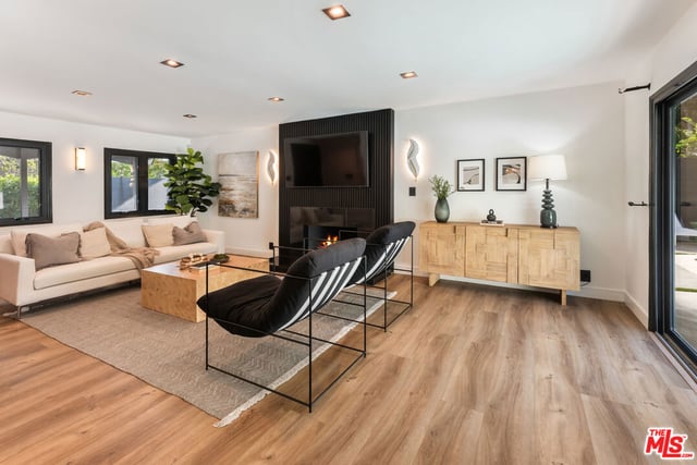 6427 Tahoe Drive, Los Angeles, CA 90068 — photo 5 of 41
