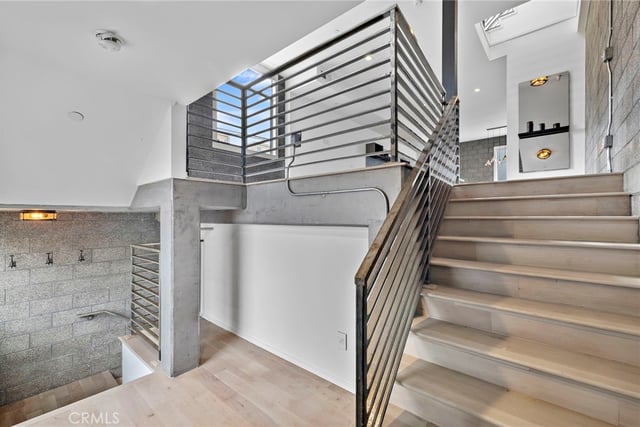 4151 Redwood Avenue #106, Los Angeles, CA 90066 — photo 5 of 31