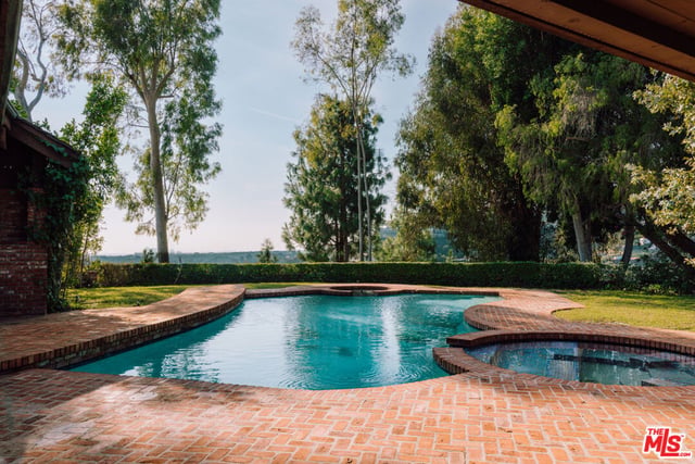 1355 Beverly Estates Drive, Beverly Hills, CA 90210 — photo 13 of 22