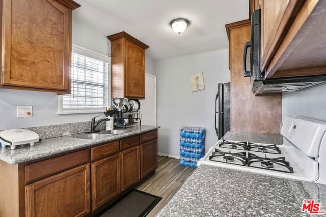 1414 W 54th Street, Los Angeles, CA 90062 — photo 20 of 30