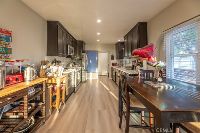 4524 7th Avenue, Los Angeles, CA 90043 — photo 11 of 27