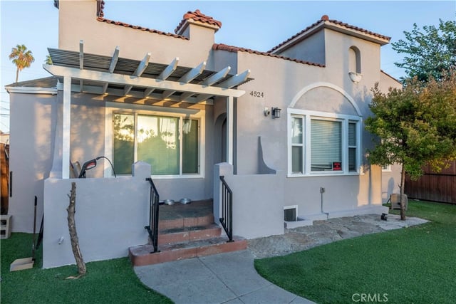 4524 7th Avenue, Los Angeles, CA 90043 — photo 3 of 27