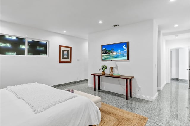 1333 S Beverly Glen Boulevard 402, Los Angeles, CA 90024 — photo 16 of 34