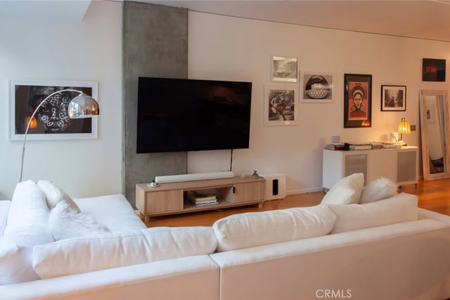1155 S Grand 307, Los Angeles, CA 90015 — photo 8 of 10