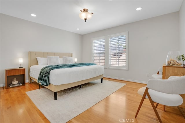 10623 Moorpark Street 1, Toluca Lake, CA 91602 — photo 4 of 35