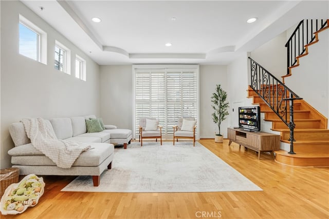 10623 Moorpark Street 1, Toluca Lake, CA 91602 — photo 6 of 35