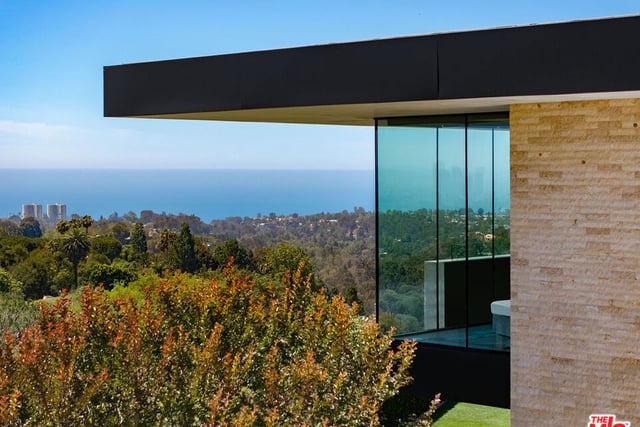 1601 Casale Road, Pacific Palisades, CA 90272 — photo 2 of 25