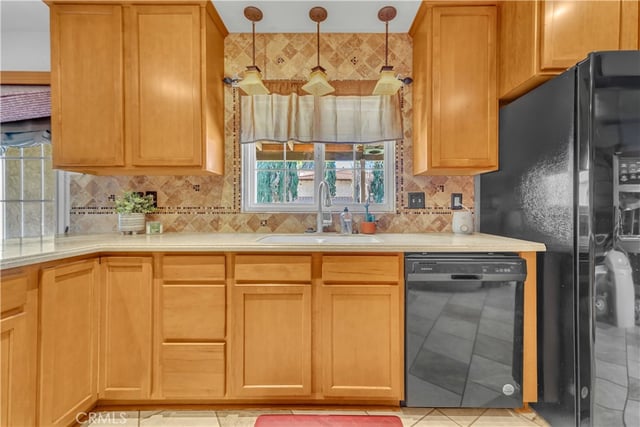 41235 47th Street W, Lancaster, CA 93536 — photo 8 of 29